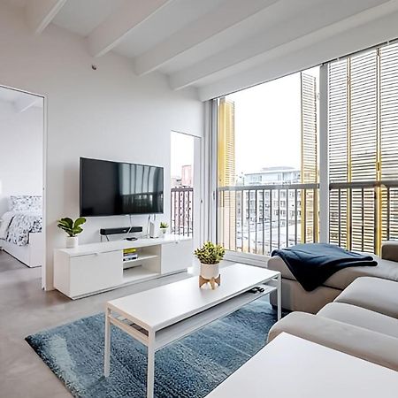 Modern, Bright & Central 1-Bed Downtown Apt Close To Rogers Arena Vancouver Esterno foto