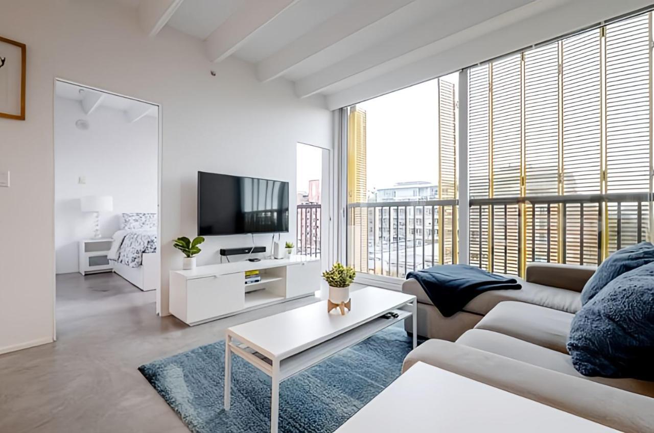 Modern, Bright & Central 1-Bed Downtown Apt Close To Rogers Arena Vancouver Esterno foto
