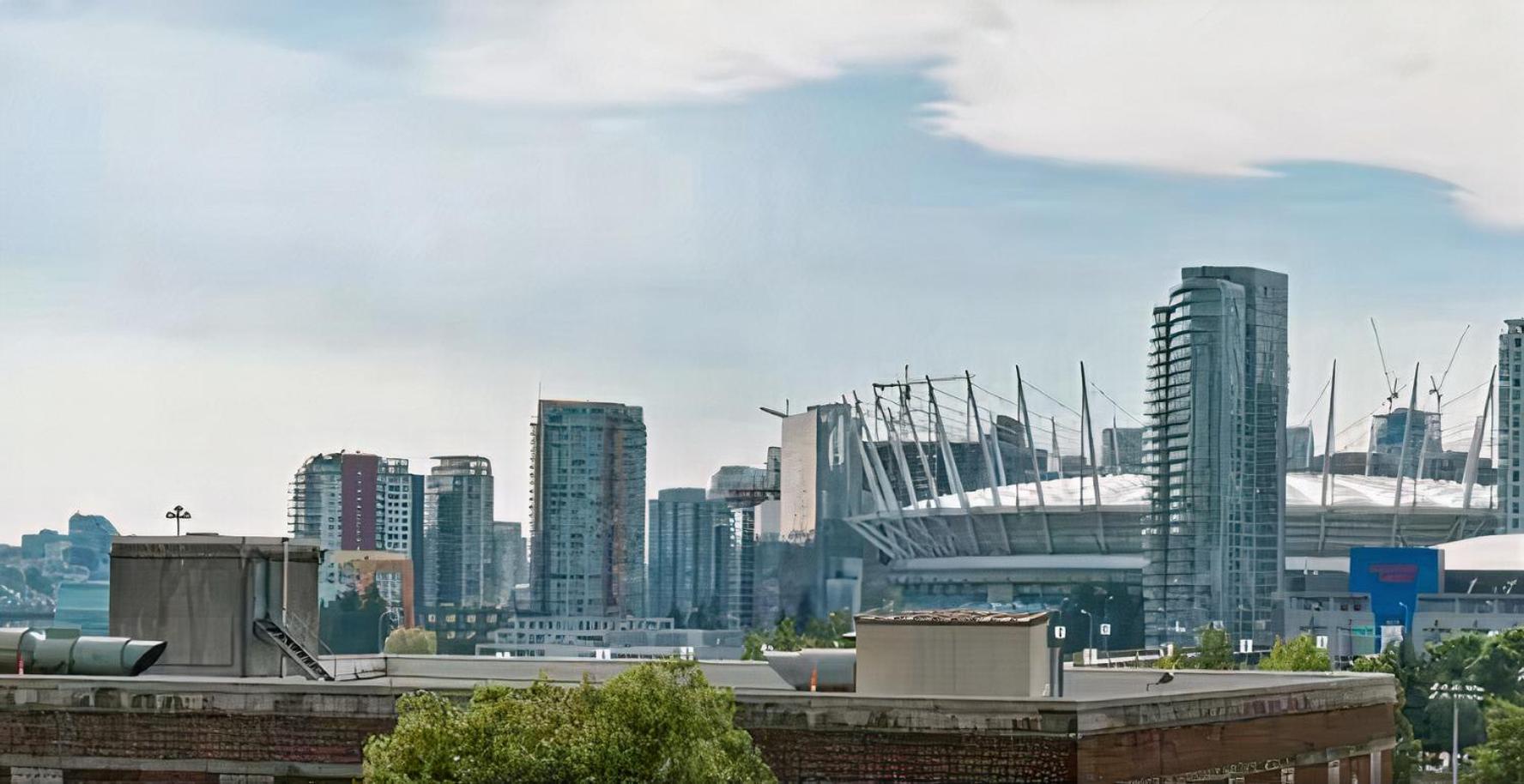 Modern, Bright & Central 1-Bed Downtown Apt Close To Rogers Arena Vancouver Esterno foto
