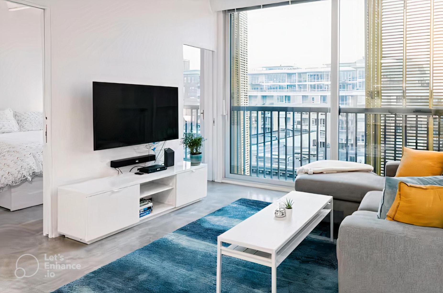 Modern, Bright & Central 1-Bed Downtown Apt Close To Rogers Arena Vancouver Esterno foto