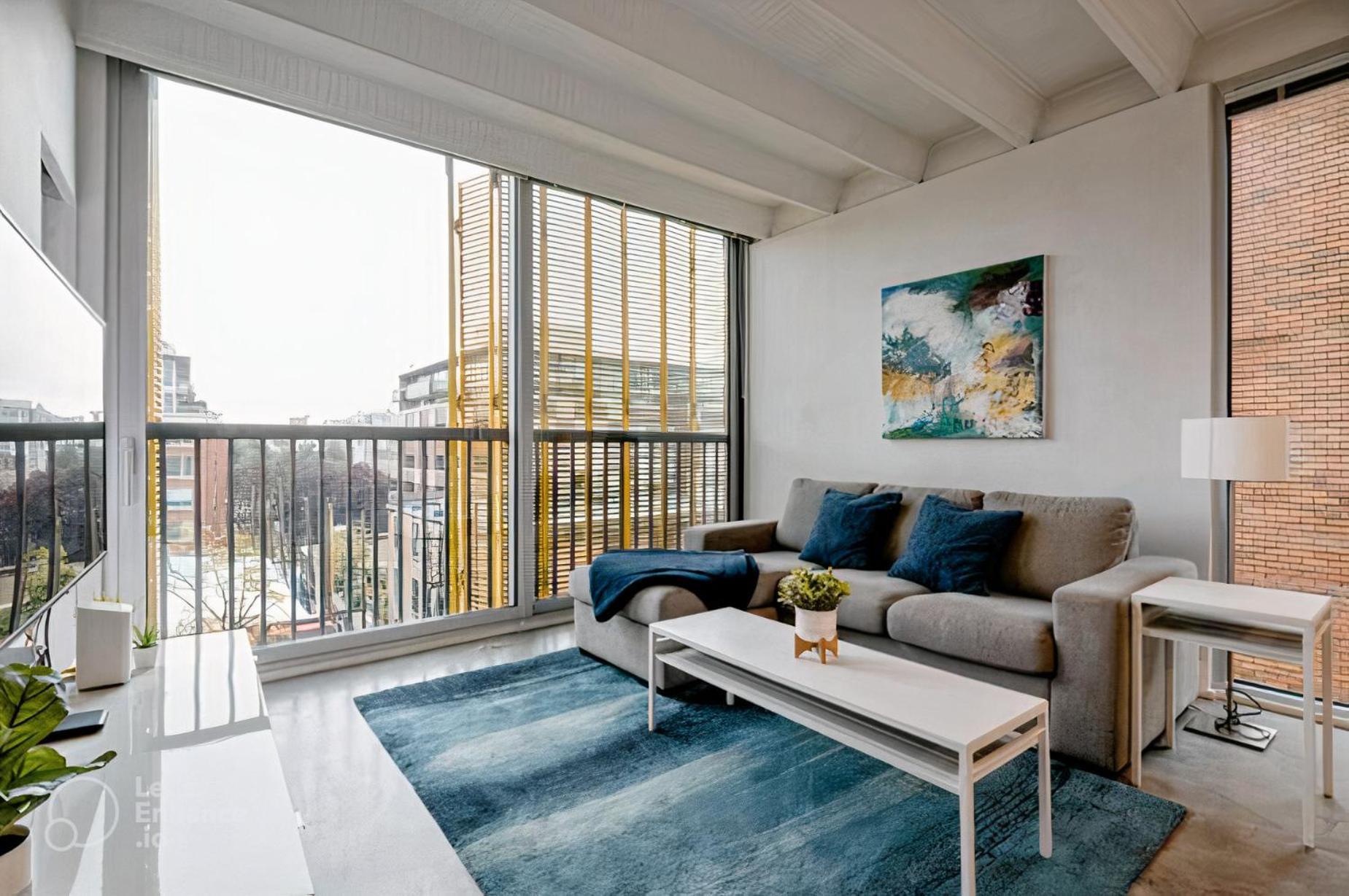 Modern, Bright & Central 1-Bed Downtown Apt Close To Rogers Arena Vancouver Esterno foto